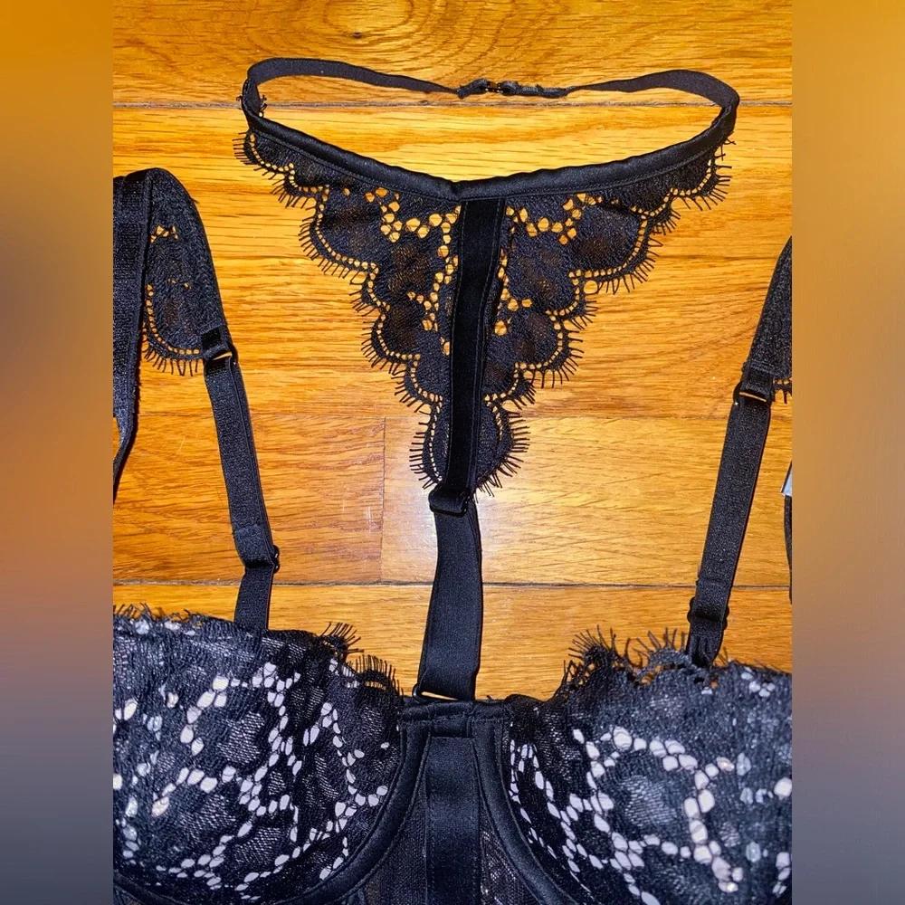 Victoria's Secret Very Sexy Longline Halter Lace Corset Top (NWT) - Picture 13 of 16